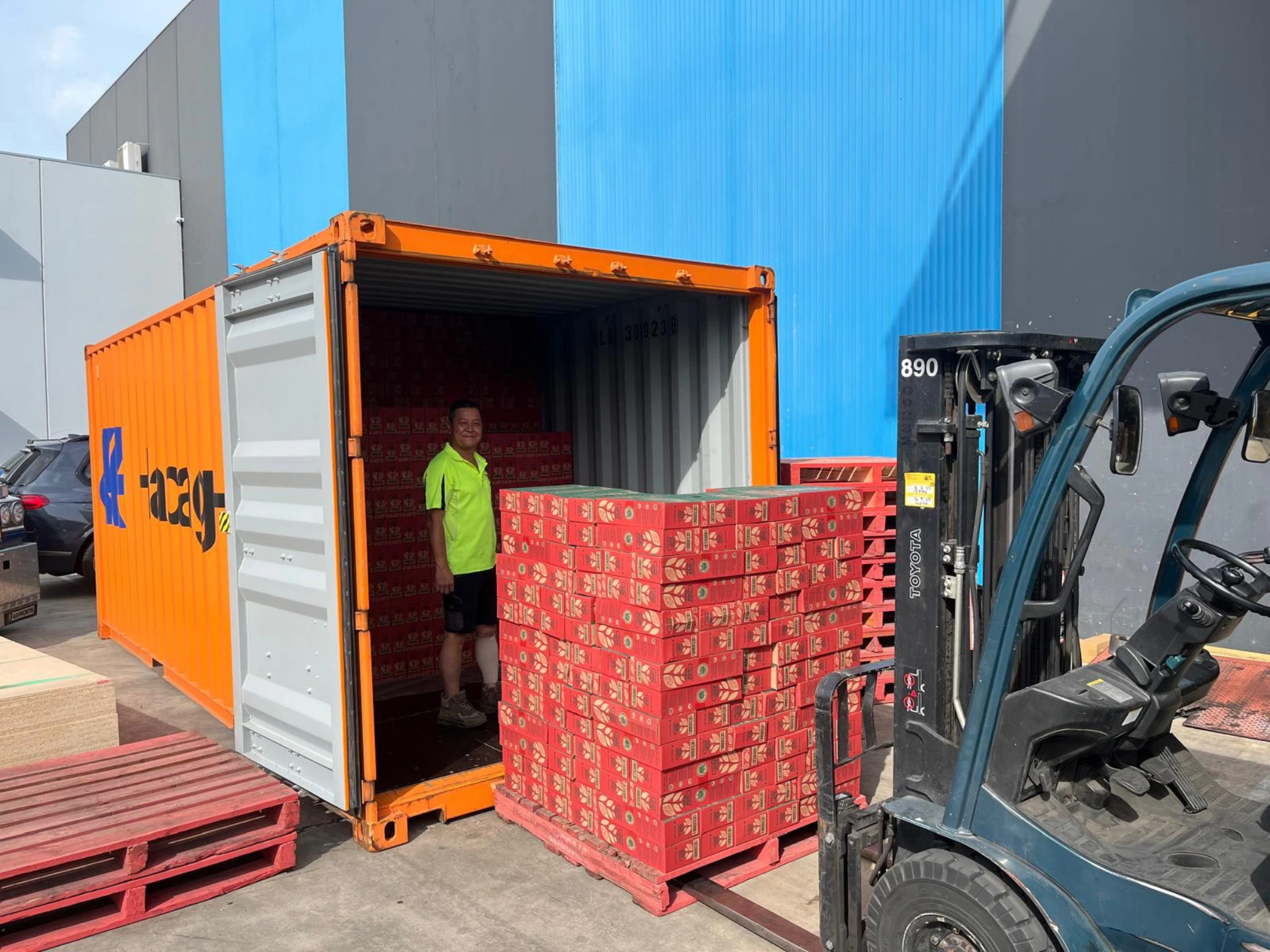 Choosing the Right Warehousing Partner
