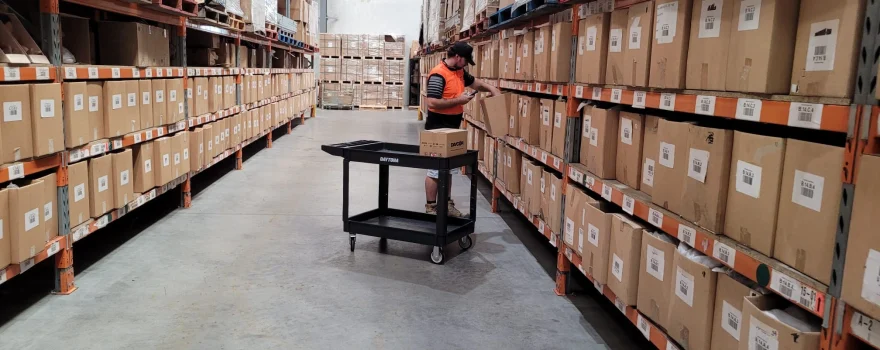 What Is a Fulfilment Centre How It Works